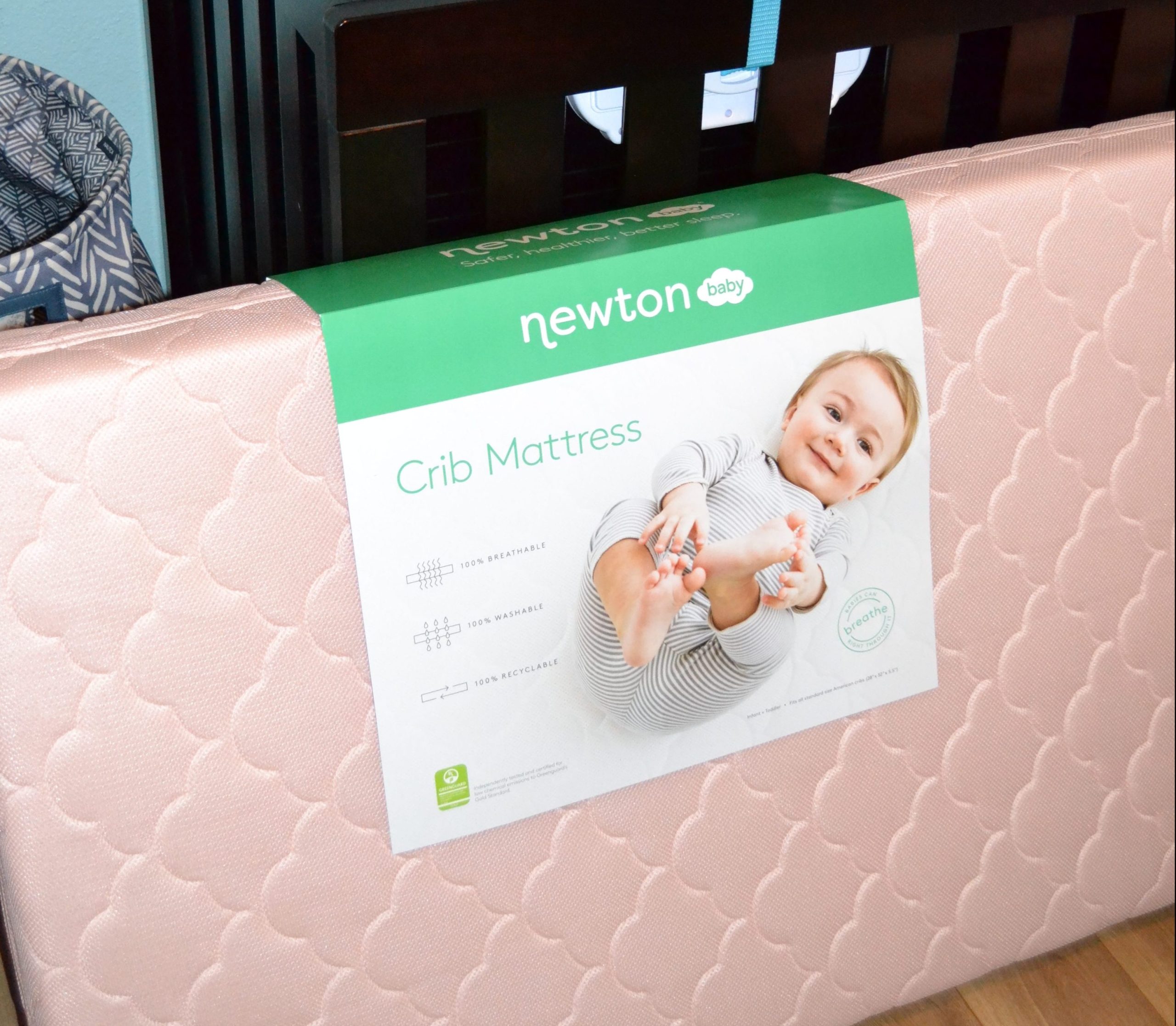 Choosing the best crib mattress for your baby with Newton Crib Mattress